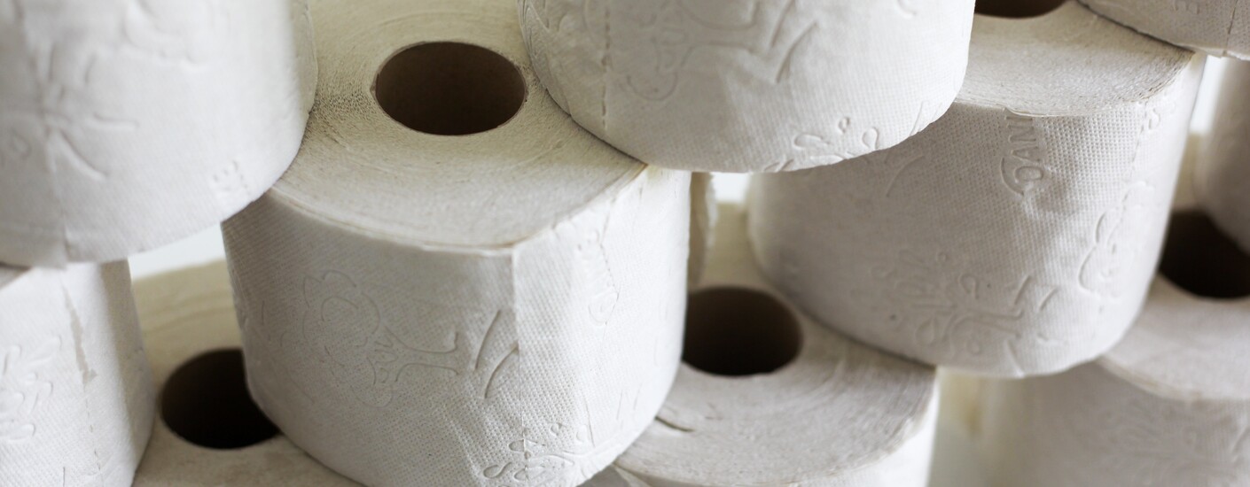 ¿Cómo Optimizar el Uso del Papel Higiénico en Baños de Alto Tráfico?